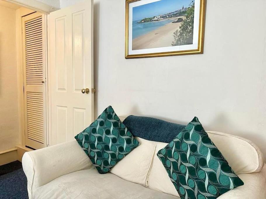 Ship Cottage Tenby Beach 50M Bagian luar foto