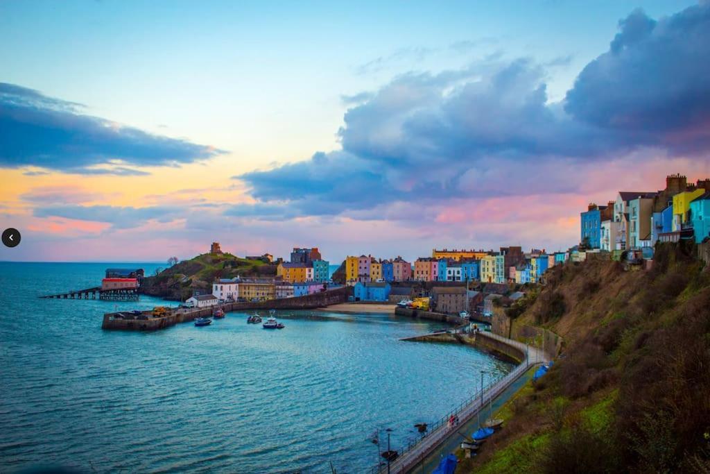 Ship Cottage Tenby Beach 50M Bagian luar foto